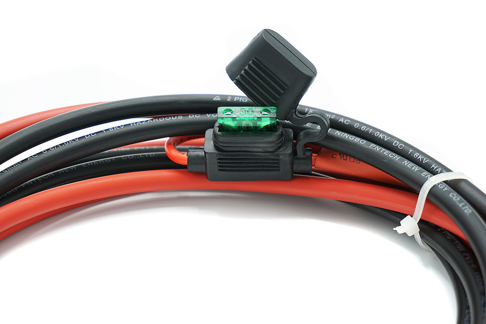 WATTSTUNDE® 6 mm² battery connection cable BAKA30 with 30 A fuse and terminal clamps in set